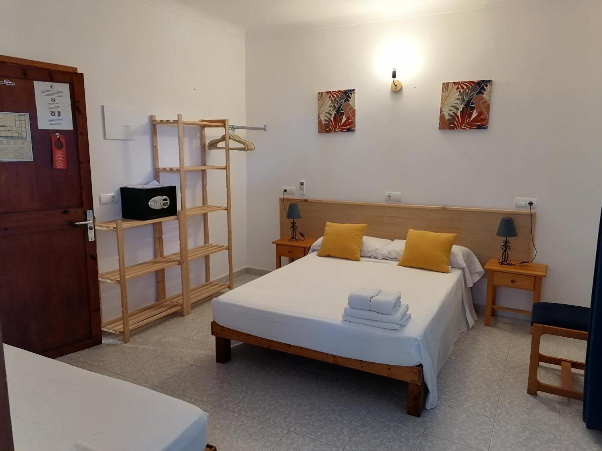 Hostal Pepe San Ferrán de ses Roques Kültér fotó